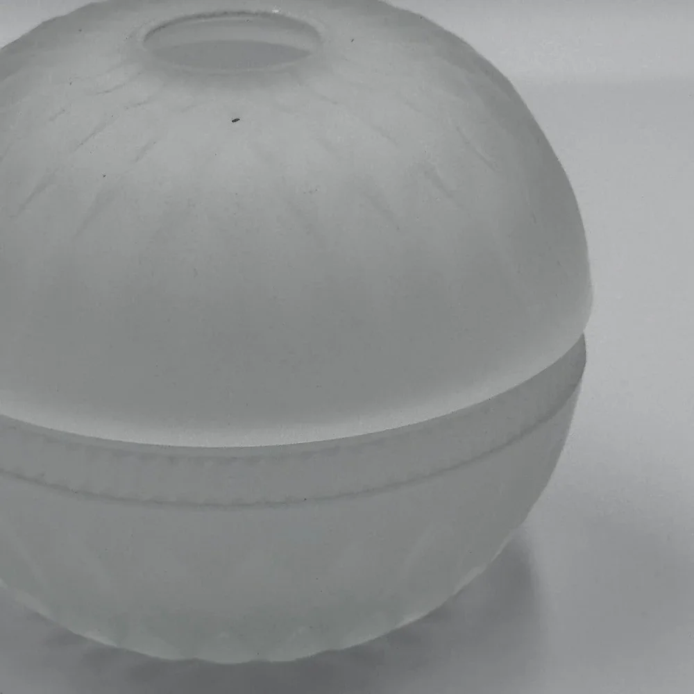 Indiana Glass Mt Vernon Lampe-Chandelle Frosted White Glass Candle Fairy Lamp
